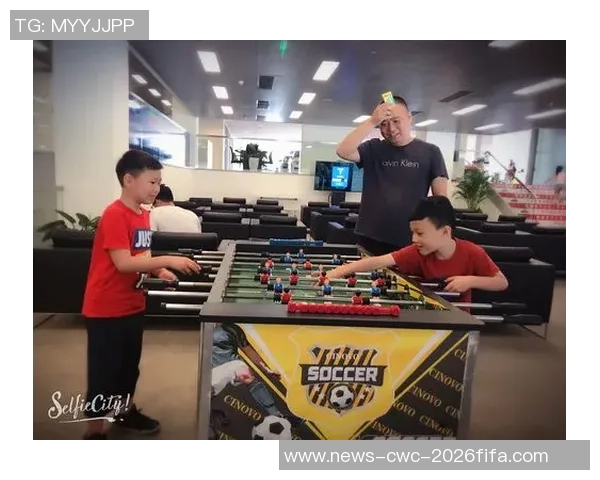 模拟人生桌上足球：打造你的梦想球队与真实人生的完美结合